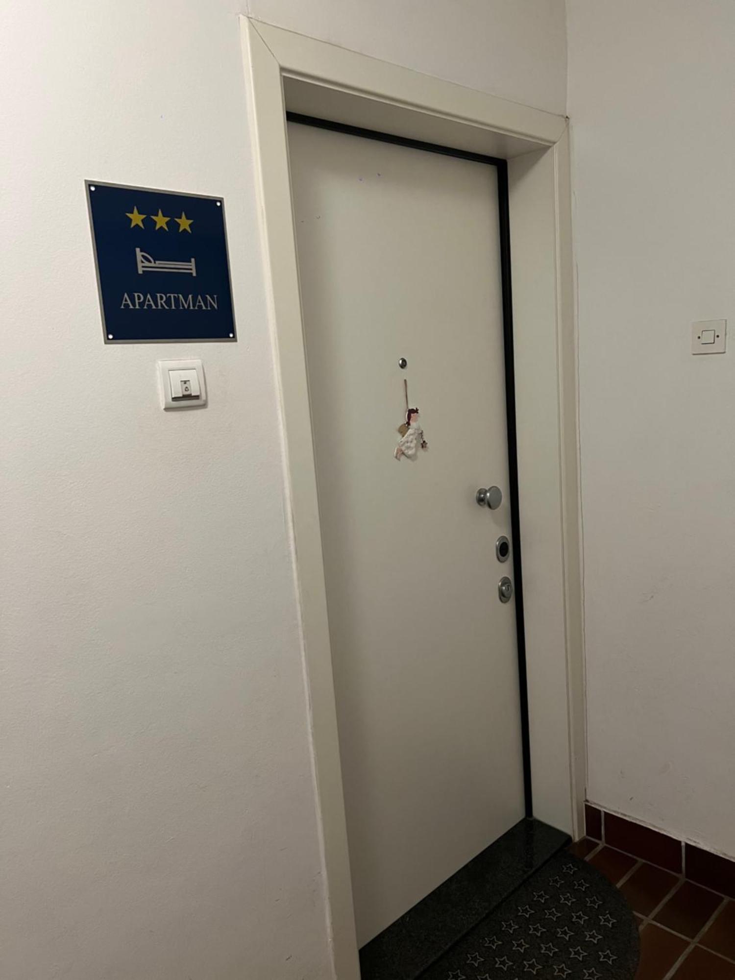 Apartment Sweet Dreams-Close To Zoo,Dinamo Stadium And The City Center Zagreb Værelse billede
